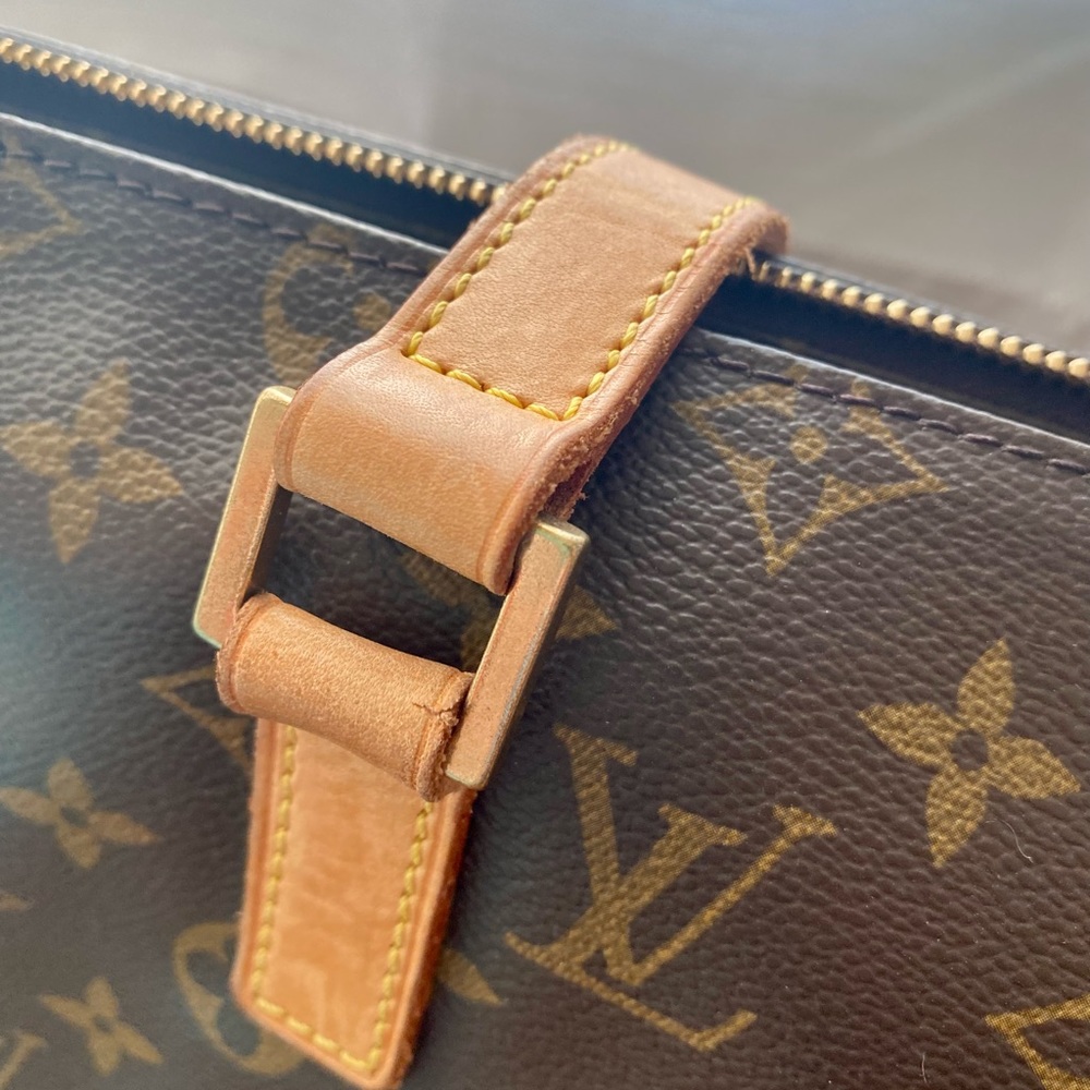 Louis Vuitton Handbag - Picture 4 of 7